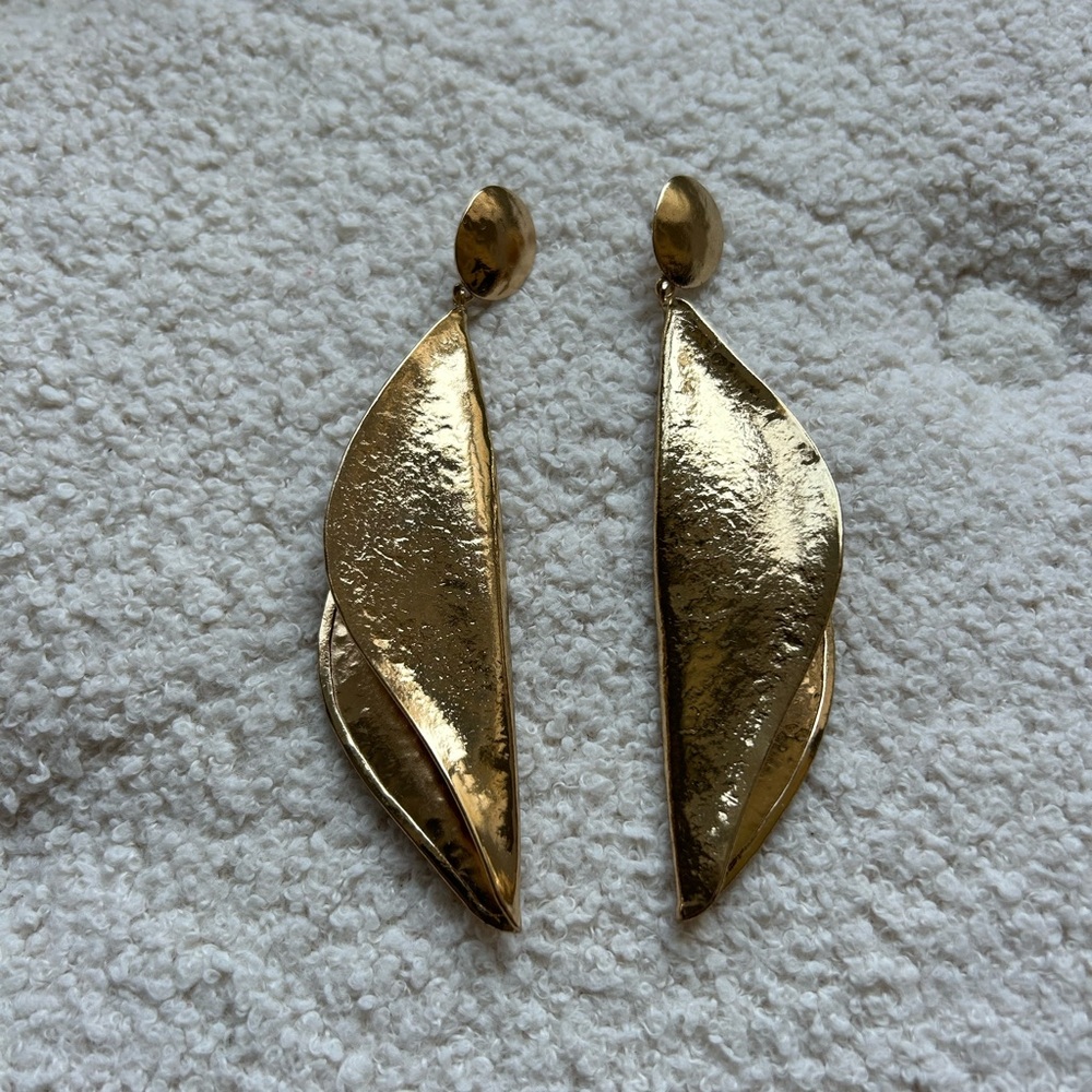 New Banana Republic large gold statement earrings